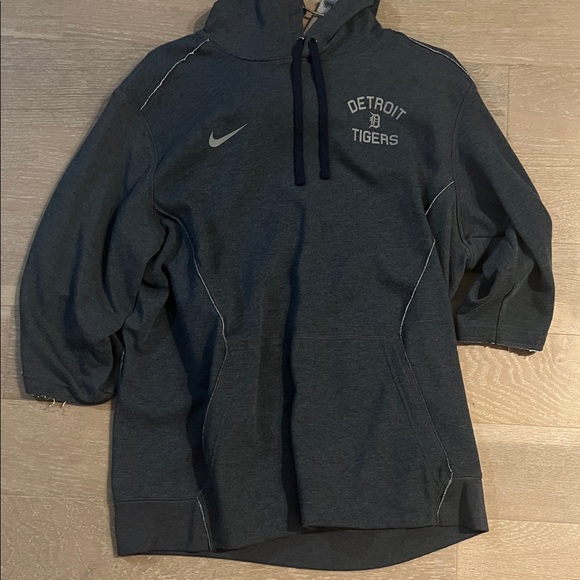 Nike Detroit Tigers half pulled Hoodie - Picture 1 of 3